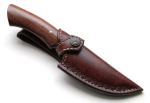 Couteau lame drop point manche bois de fer